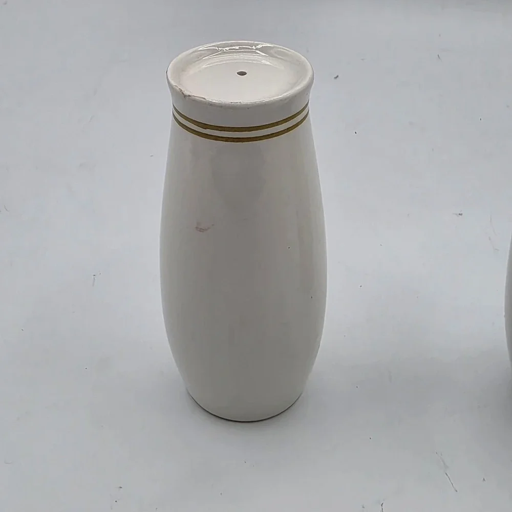 Vintage Japan Ceramic Salt & Pepper Shakers White Gold Band Pair Mid Century‎